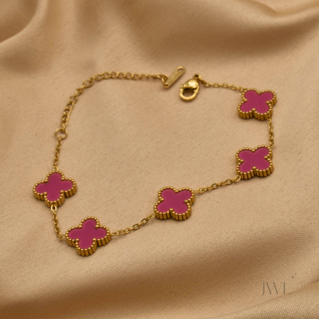 Pink Cloves Bracelet